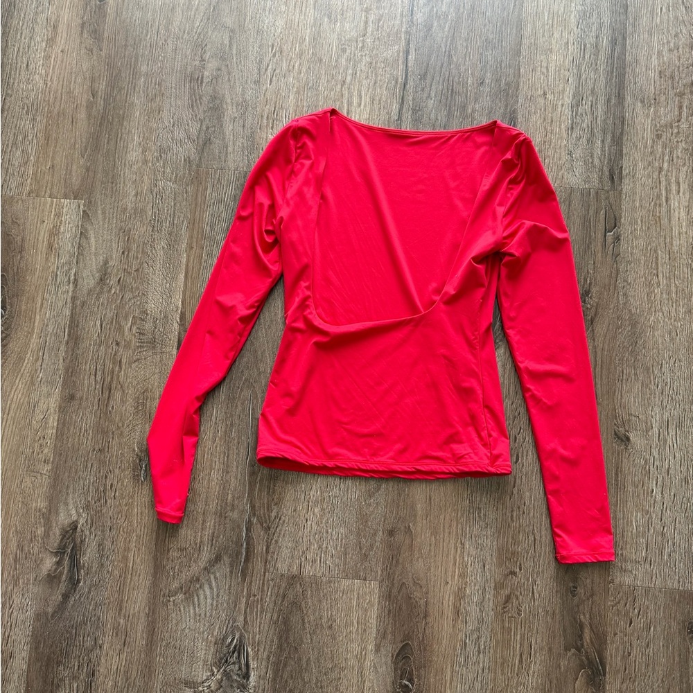 Elegant Red Long Sleeve Women's Top - Picture 2 of 4